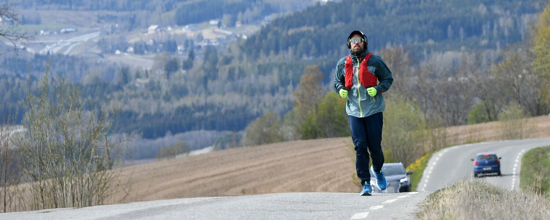 Prosjektbilde for Tidenes comeback! Ivan skal forsøke å løpe fra Nordkapp til Lindesnes - ca 2600km på 30 dager.