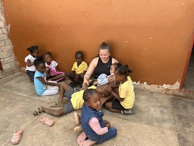 Utstyr til Adele Daycare & PrePrimary School Spleis fra SpareBank 1