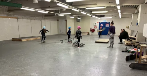 Prosjektbilde for Bli med å SPLEIS på Lofoten Skatehall i Svolvær 