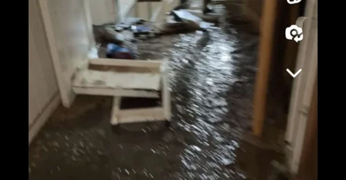 Prosjektbilde for Trude og Kevin mistet alt de eide under Flommen.