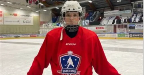 Prosjektbilde for Gi Nikita fra Ukraina (bosatt i Kirkenes) mulighet til å følge drømmen - spille ishockey for Narvik