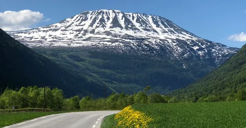 Prosjektbilde for Støtt klasseturen vår til Rjukan! 