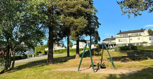 Prosjektbilde for 🌟 La barna leke igjen – vi bygger opp Trekanten lekeplass! 🌳⚽🛝
