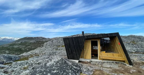 Prosjektbilde for Perletur-hytta på Handelstinden i Kvalsund