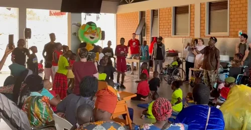 Prosjektbilde for Gi barna på "Dina Special Children Centre" et bedre hjem