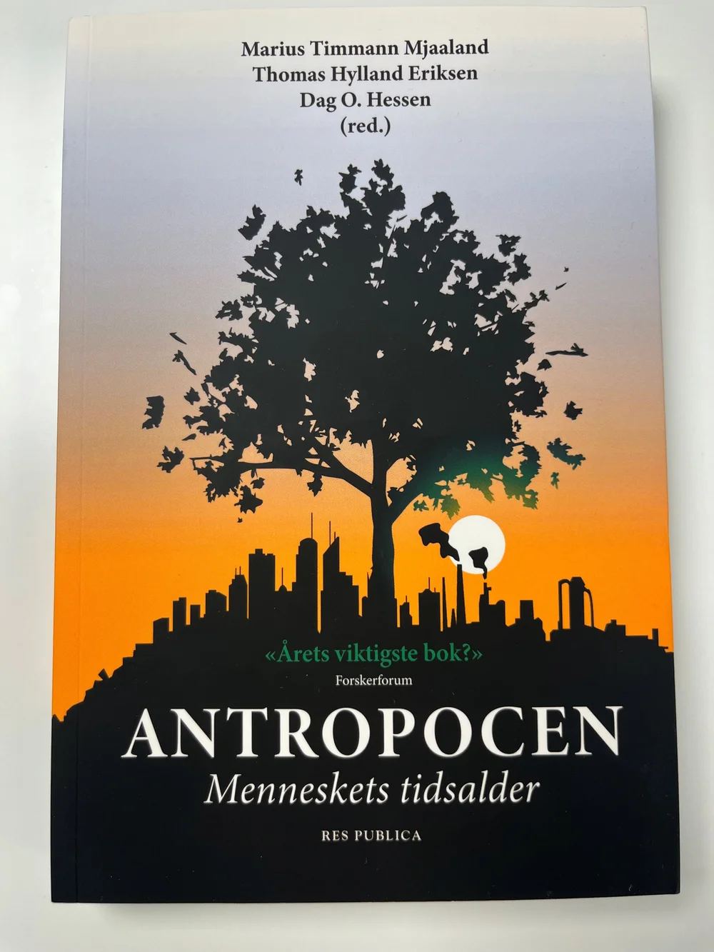 Signert utgave av Antropocen – menneskets tidsalder