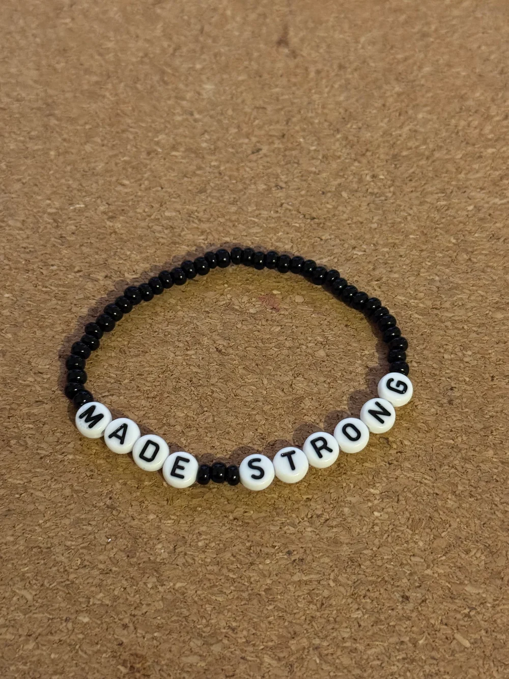 MADE STRONG (svart) - str XS (16cm)