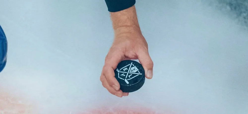 Kampbrukt offisiell EHL puck