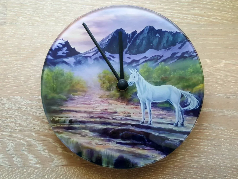 Veggur i glass , "Ljøsadalstinden",motiv S. Hoplan