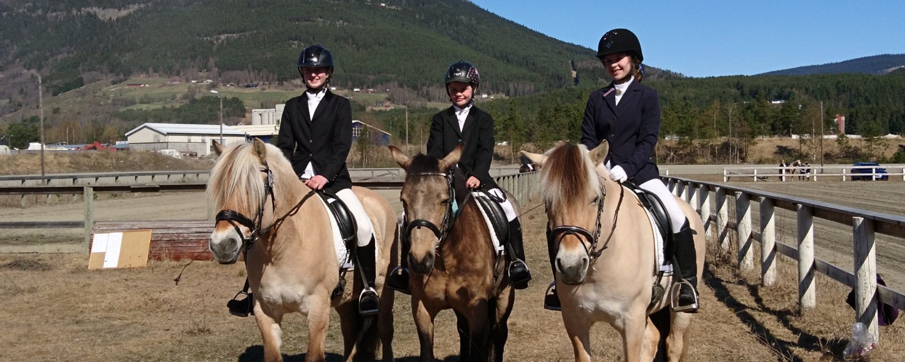 Prosjektbilde for Frya Hestesportsenter - midtpunktet for hest i Gudbrandsdalen