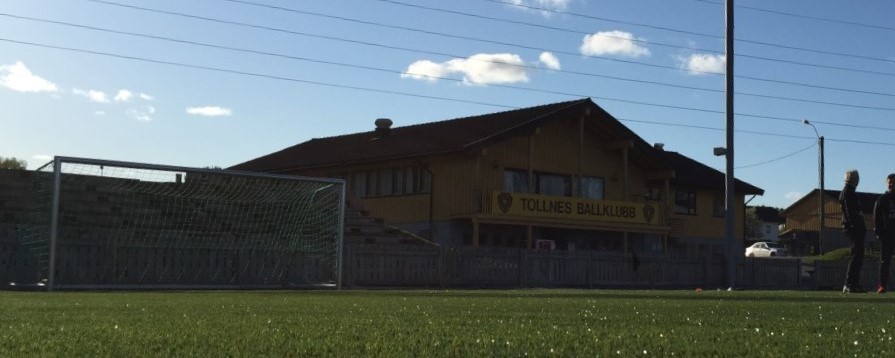 Prosjektbilde for Ny fres. for å fjerne snø på fotballbanen.