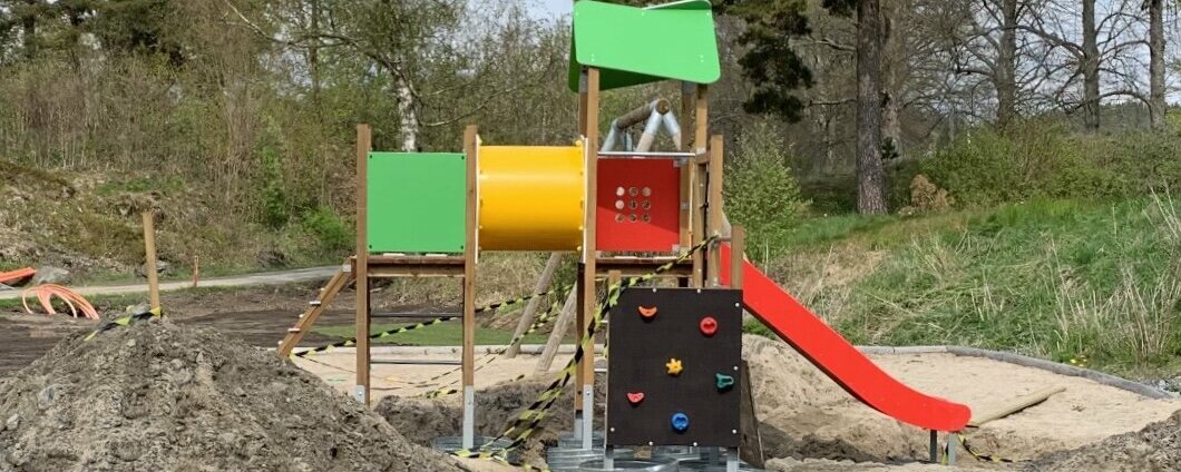 Prosjektbilde for Ny sand til lekeplassen på Tangen